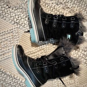 Sorel Black and White Winter Boots with Faux Fur
